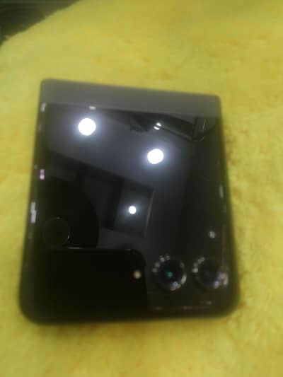 Motorola Razr 50   256gb Nonpta Mint condition