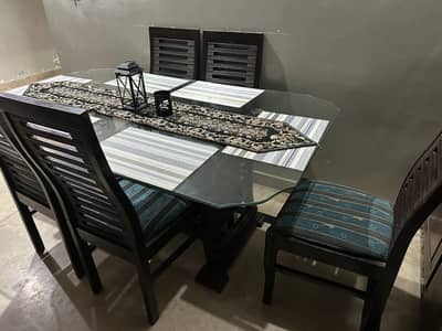 DINING TABLE WITH SIX CHAIRS