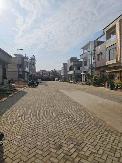 BEST LOCATION PLOT 120 SQYARDS WEST OPEN SUPERIOR 1 BLOCK NORTH TOWN RESIDENCY PHASE 1