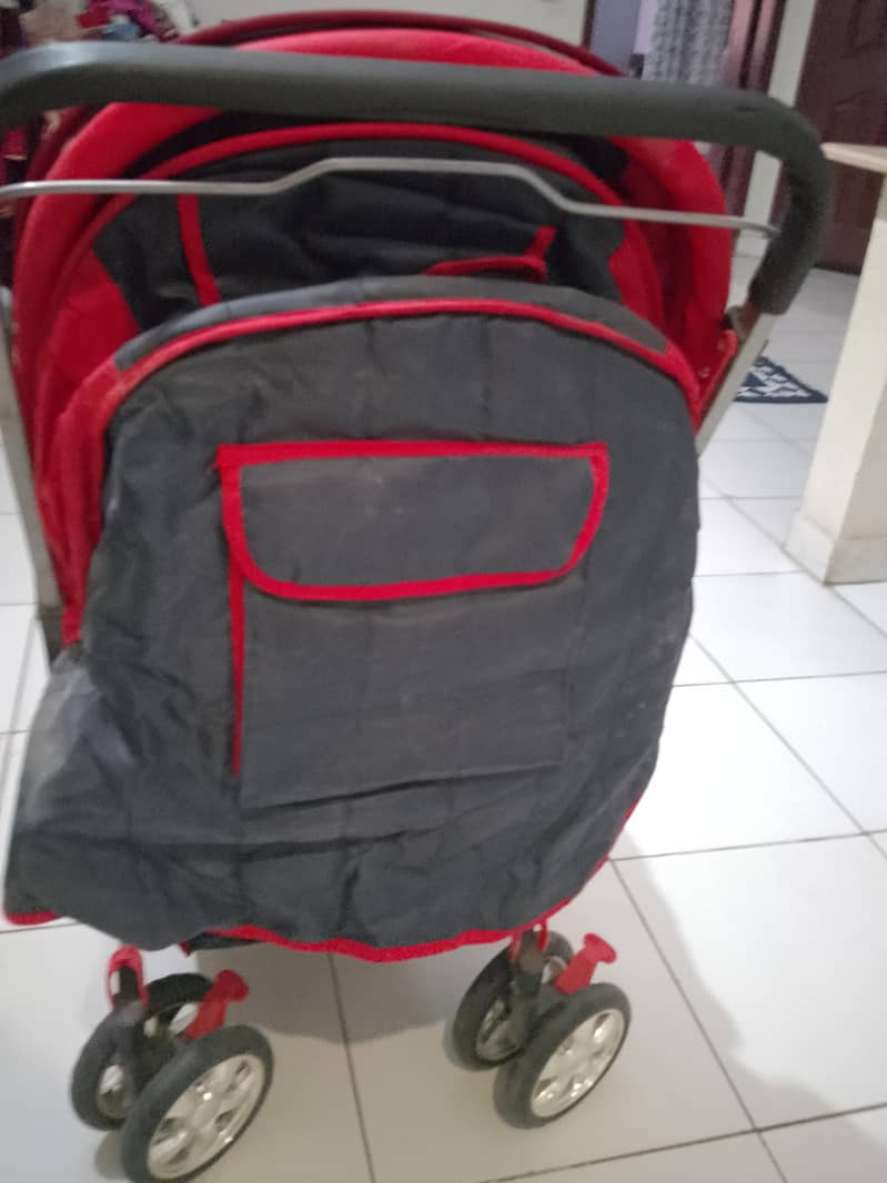 pram 10/10 condition 3