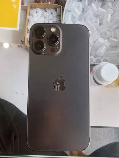 Iphone 13 pro max ma khud us ekar raha hun koy bh problam ni ha