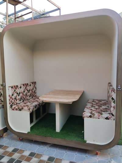 Commercial sitting POD