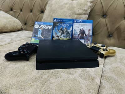 Playstation 4 Slim in lush condition