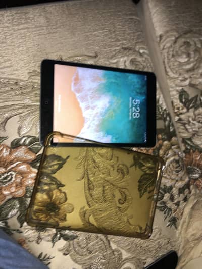 iPad 2 mini + free case