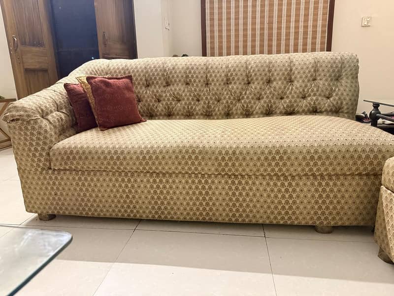 L shaped Sofa 0
