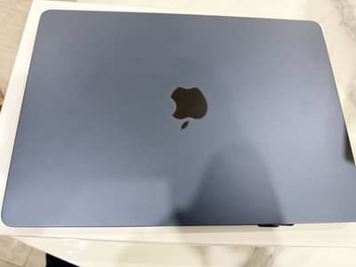 MacBook Air M3 16/512