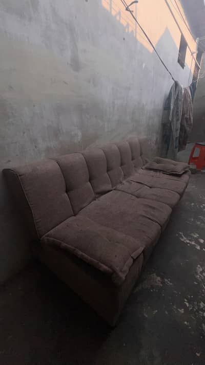 sofa for dale