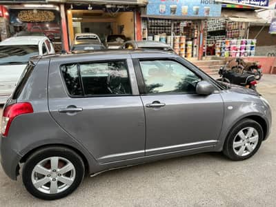 SUZUKI SWIFT 2017 DLX 1.3