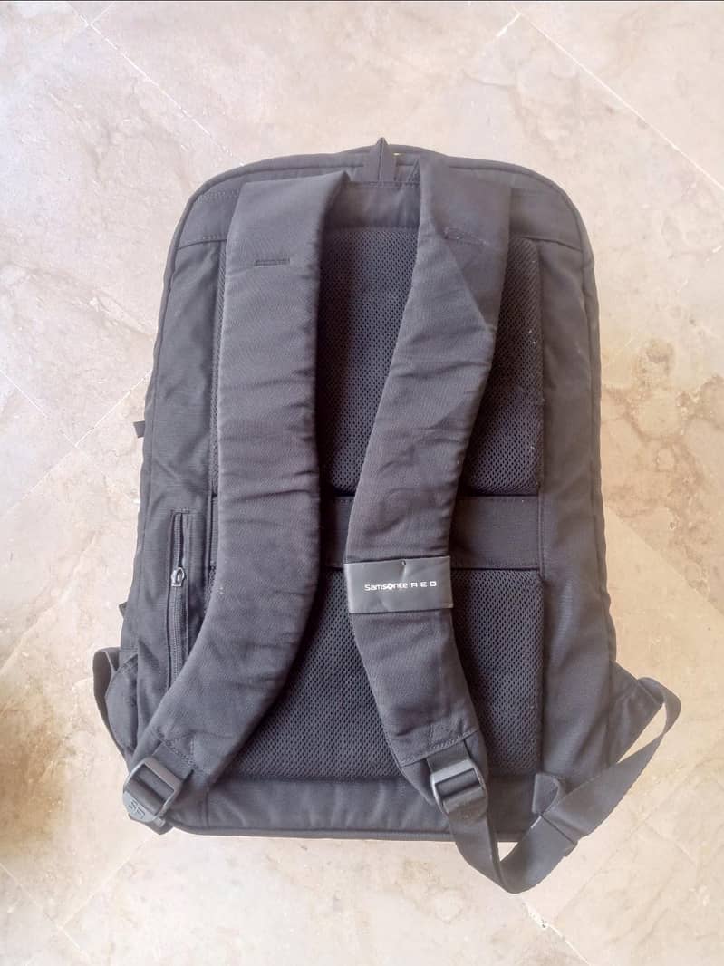 laptop backpack 3