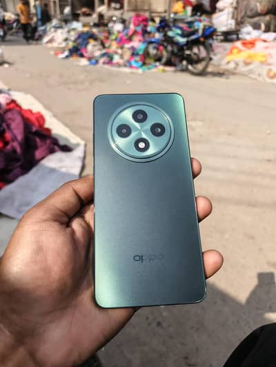 10/10 ha bilkul ok mobile ha kissy kisam ka koi masla ni ha