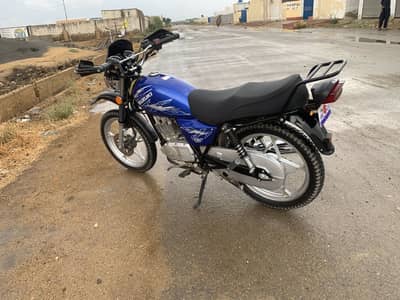 Suzuki GS