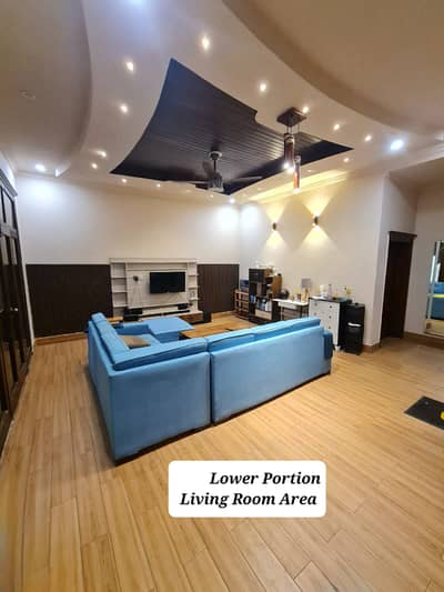 10 Marla Double Storey Facing Park House For Sale In Mustafa Town