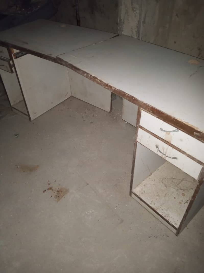 Office computer table 1