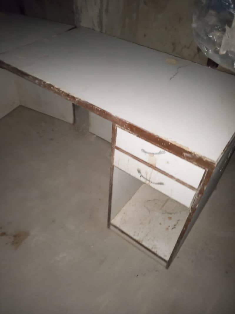 Office computer table 5