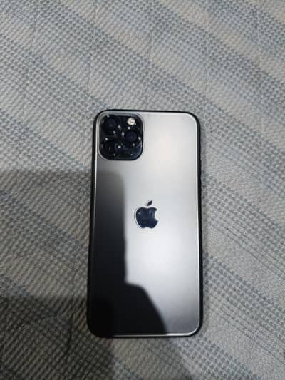 Iphone 11 Pro Pta approved with box & Charger