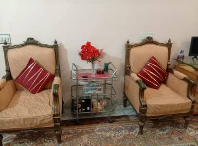 Original Shisham Lakri Sofa Set with original moltyform, urgent sale