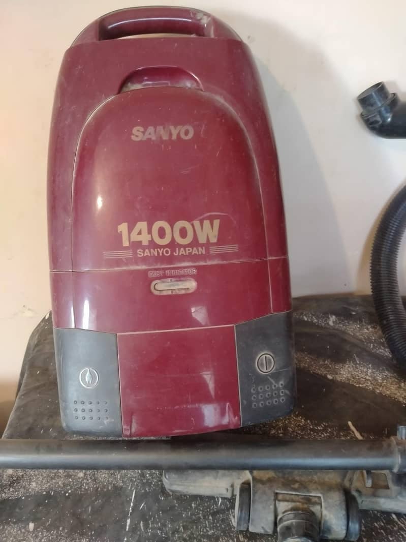 سانیو ویکیوم کلینر (استعمال شدہ) کراچی 0