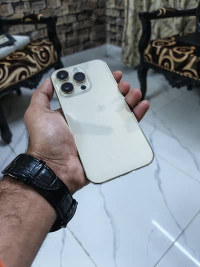 Iphone 14 Pro 100health