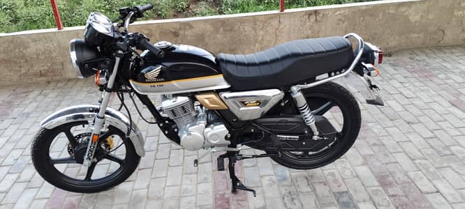 Honda CG 150-Excelant bike| Year 2025 |Call + WhatsApp 0305-9869626