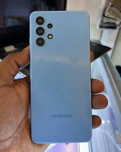 Samsung A32 6rom 128 memory ungant sell