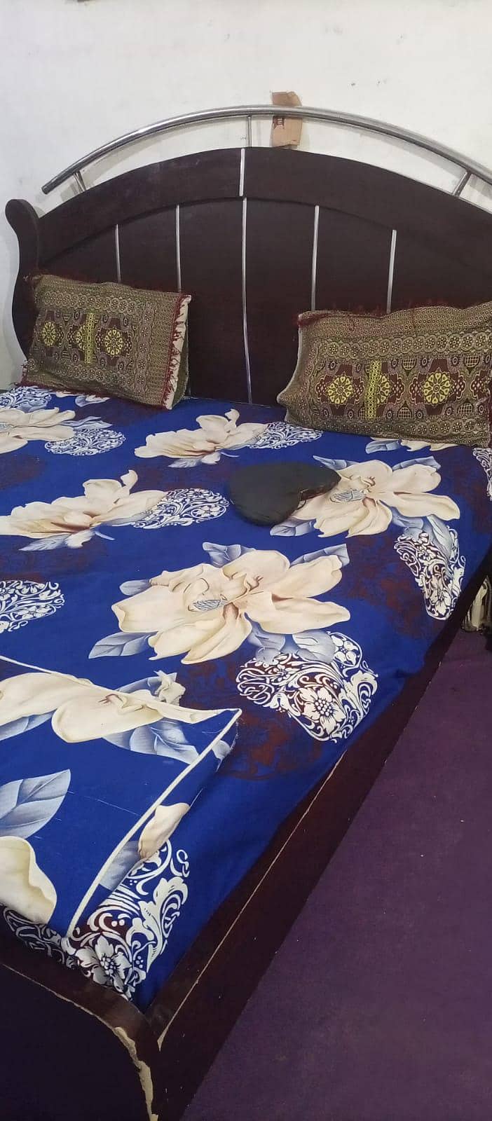 bed ,sofa show case , dressing table 2