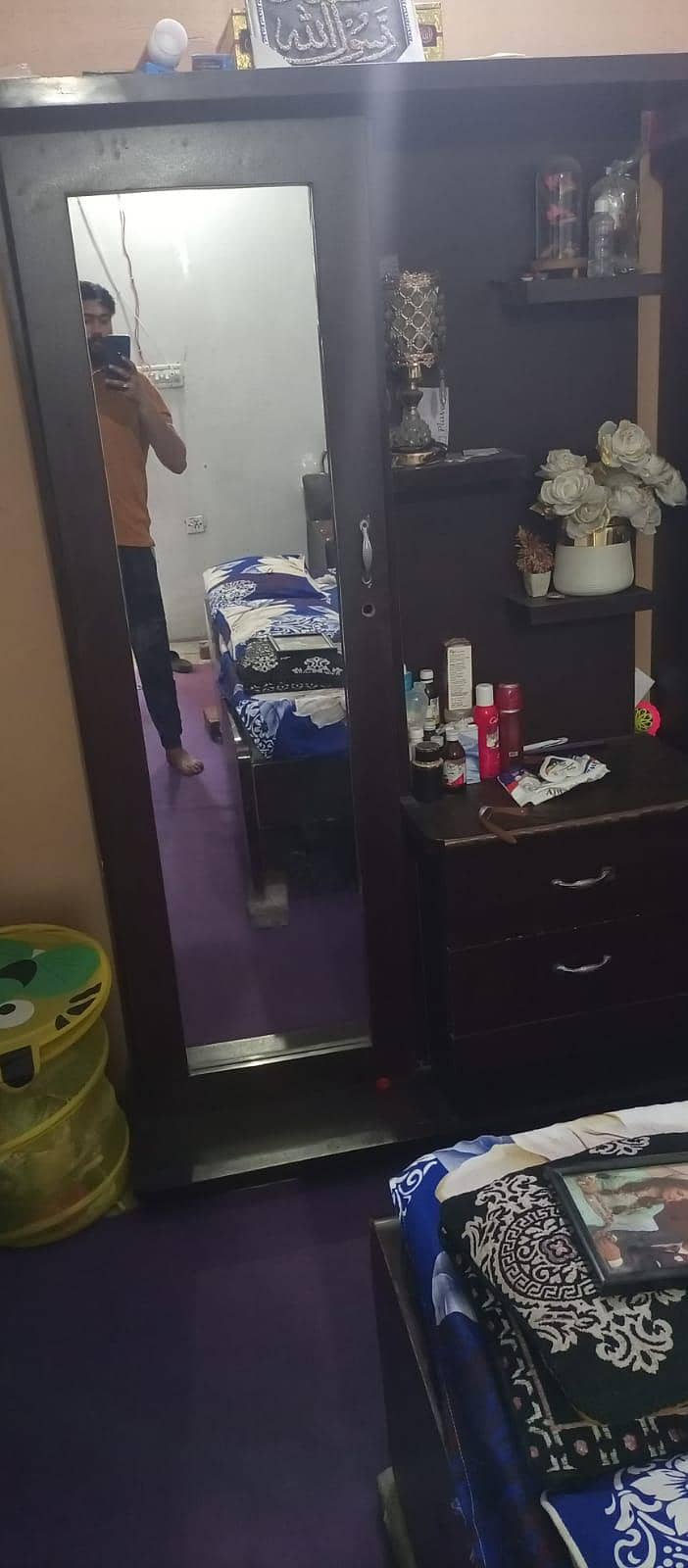 bed ,sofa show case , dressing table 8