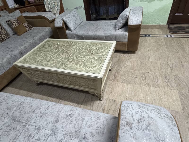 Sofa set with table 2