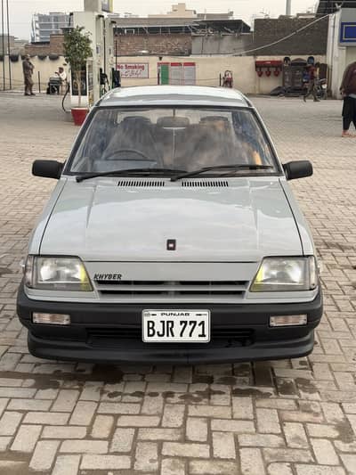 Suzuki Khyber