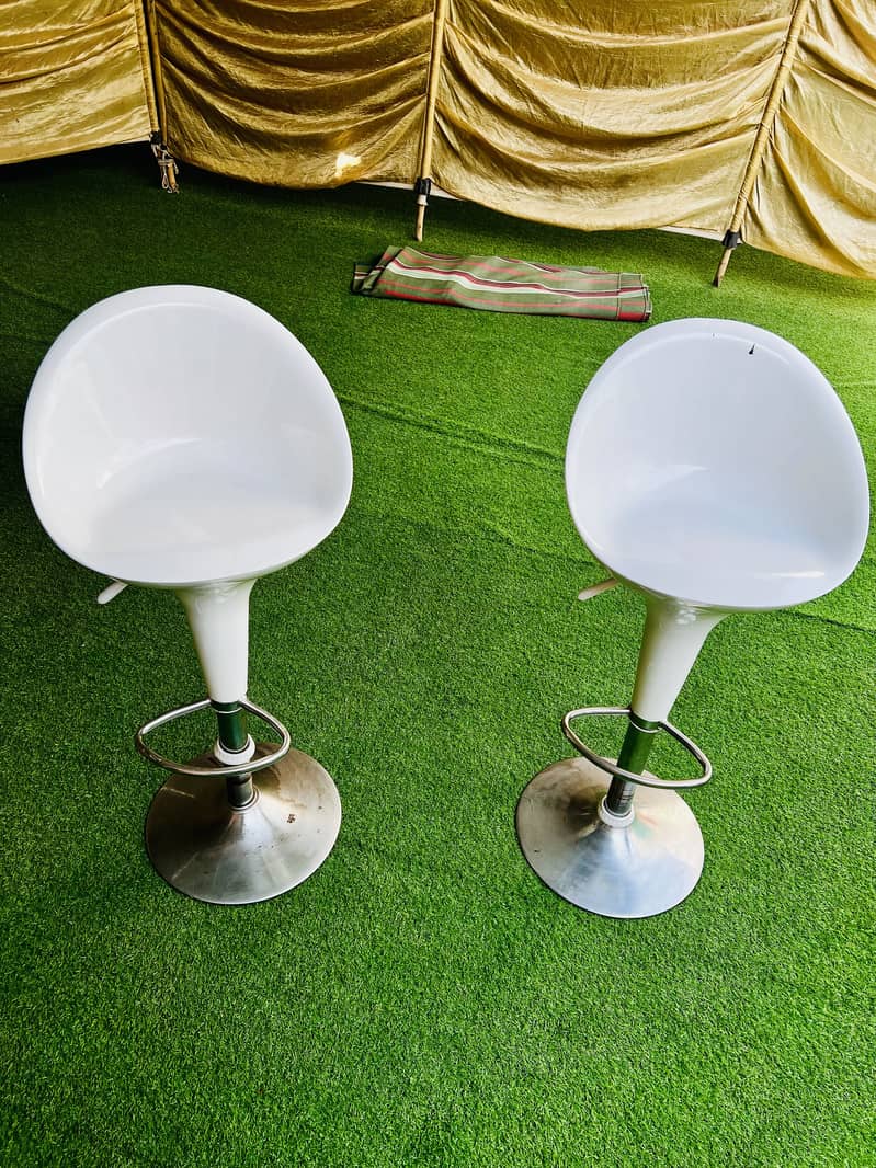 Adjustable Bar Stool 2