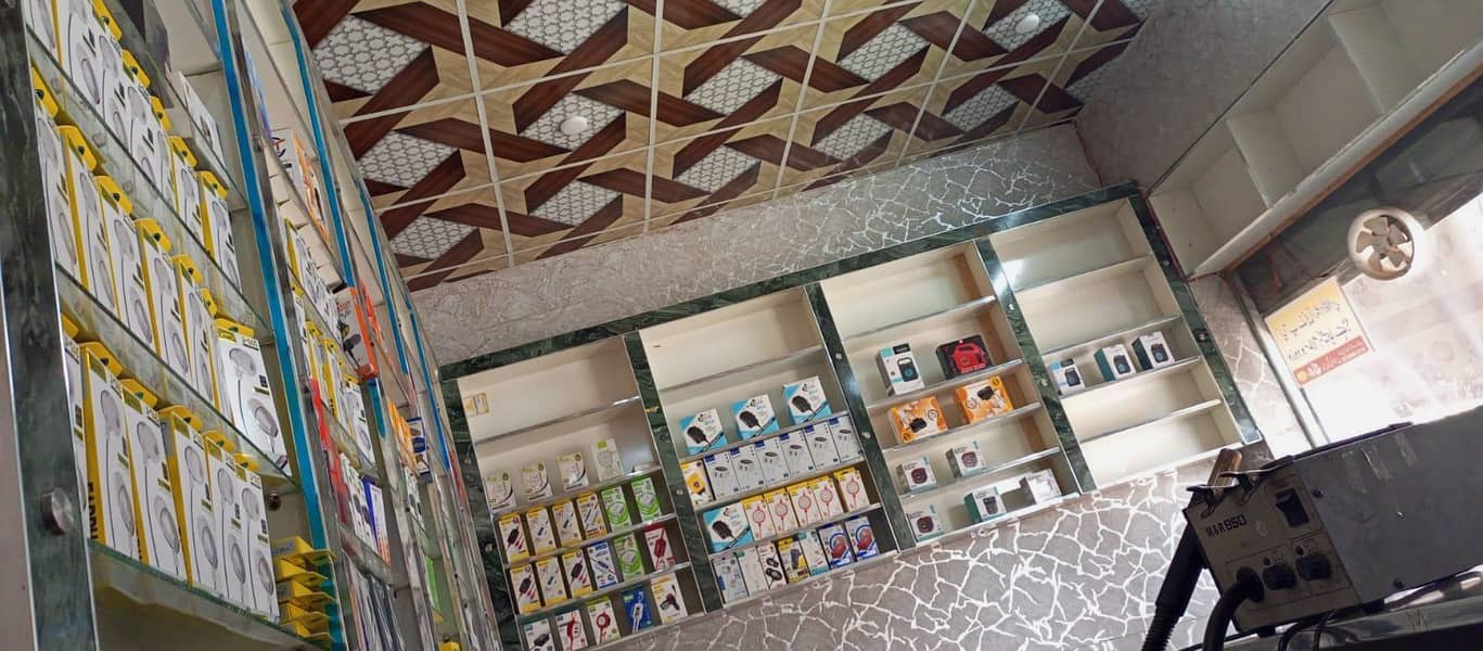 چلتا پھرتا کاروبار اور مکمل سامان فارسیل کاؤنٹر ،الماری،فرنٹ شیشہ 8