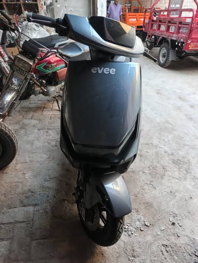 evee scooty
