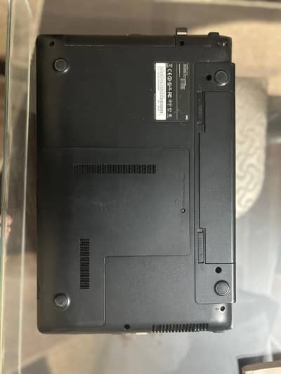 Samsung NP300E5X – 4GB RAM / 128GB SSD