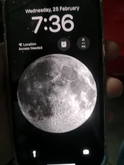 Iphone 13 available in new condition 10 by 10 condition