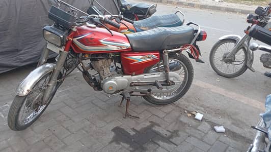 Honda cg125  2015 model urgent sale