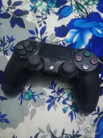 Play Station 4 controller
