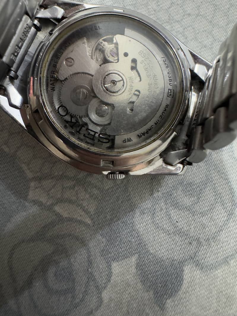 Seiko 5 automatic 1