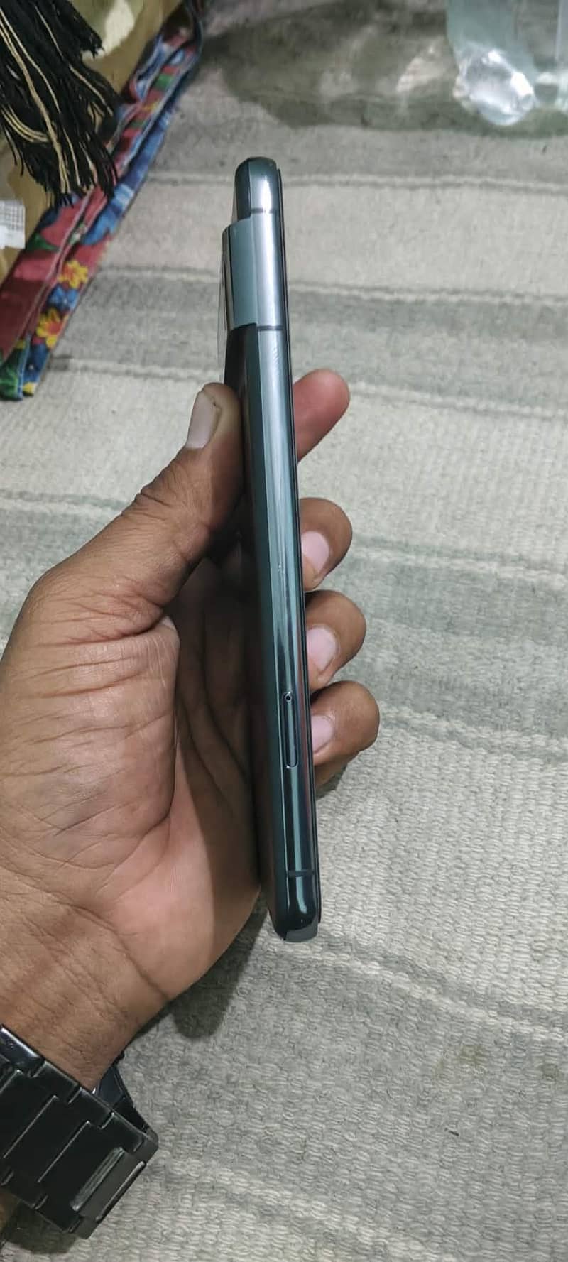 Google pixel 8 pro 1