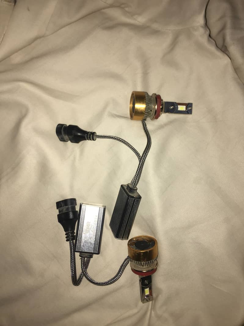 Hid lights pair 1