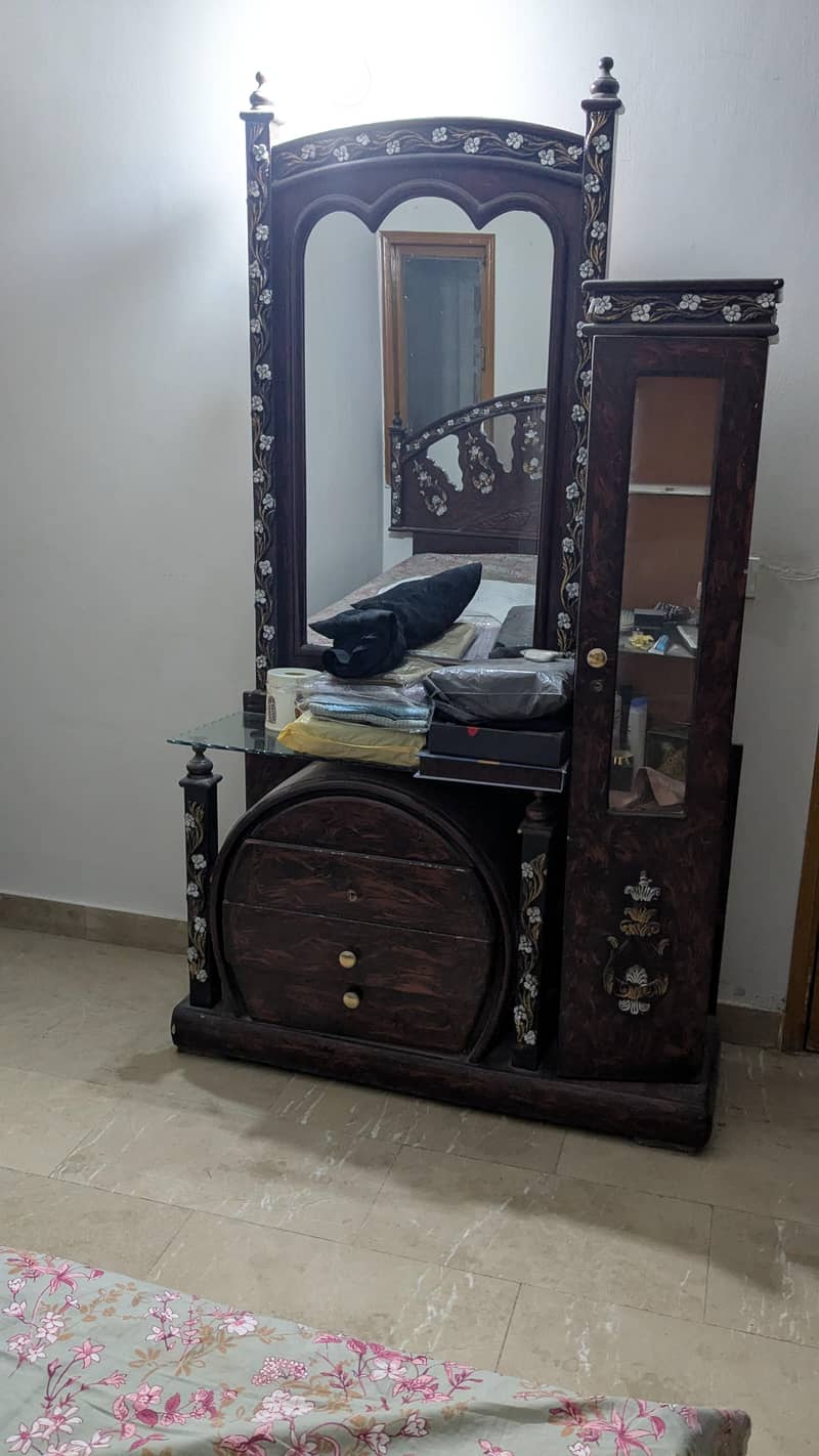 complete bedroom set 0