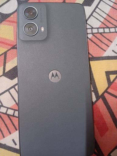 Motrola motog5g 2024 just 1month use no open no repair lush condition.
