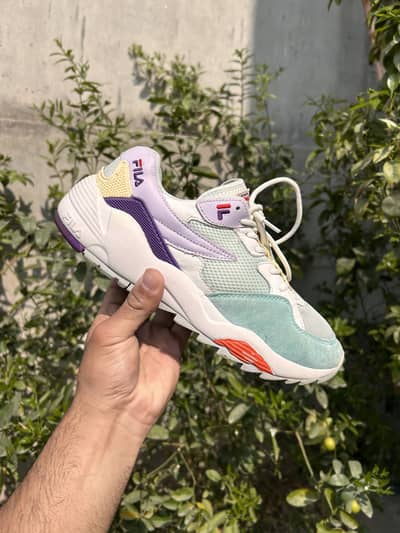 FILA (Original) Size 42 in Premium Condition