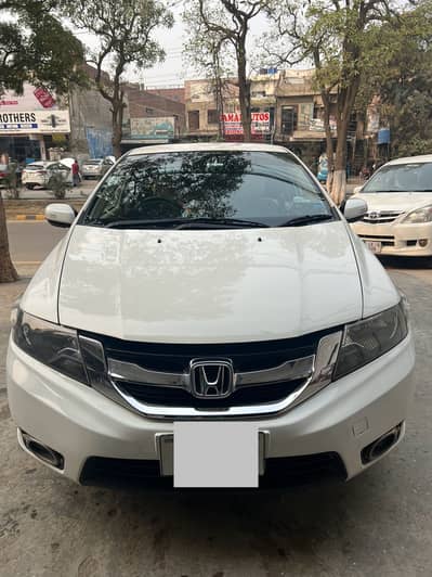 Honda city 2019/2020 model white colour