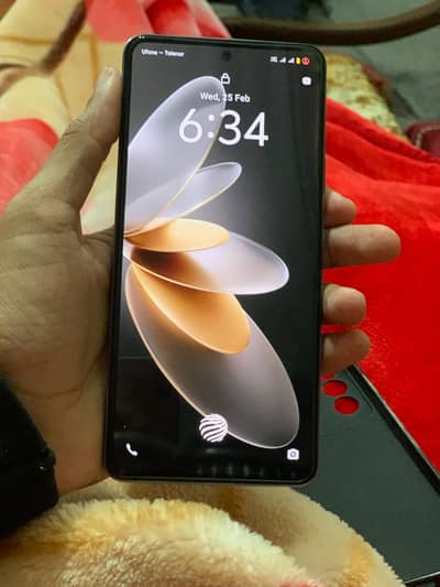 VIVO V27e. 8+8/256 GB