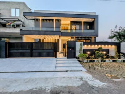 Iconic Ultra-Modern One Kanal Designer Home | Premium Luxury Lifestyle