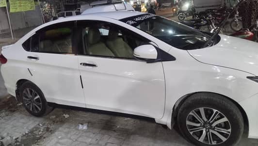 Honda city 1.5 spire 2022