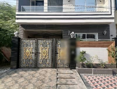 Get This Amazing 5 Marla House Available In Johar Town Phase 2 - Block J