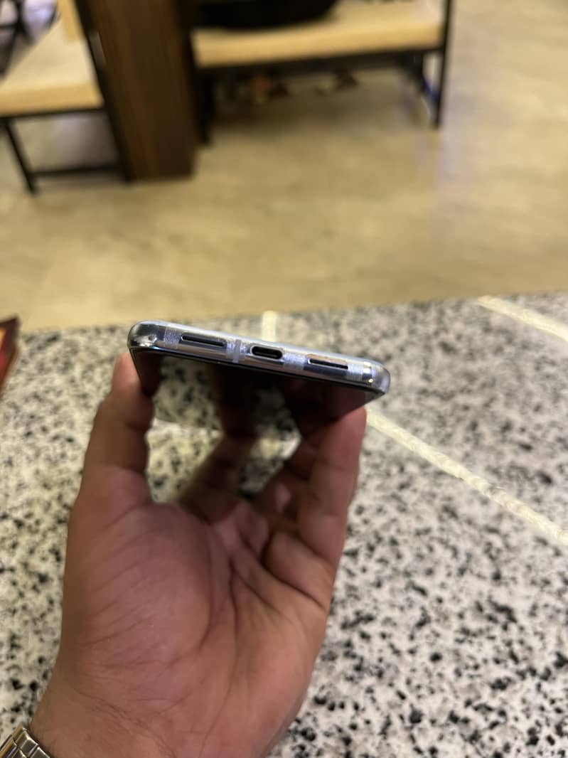 Google pixel 8 pro 6