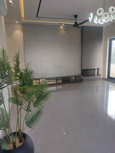 1-KANAL FULLY MAINTAINED SUPER HOT LOCATED BUNGALOW IS AVAILABLE IN THE BEST BLOCK OF PHASE 5 DHA LAHORE.