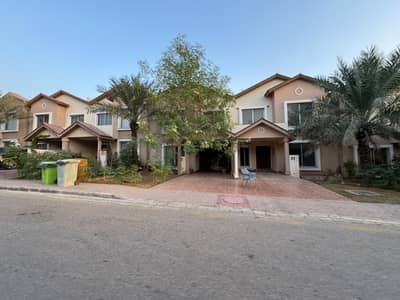 Bahria Homes 152 Sq Yd Villa For Sale Precinct-11B. 3 Bedrooms | Drawing, Dining, Closed Italian Kitchen & TV Lounge. Near Entrance | Near Murree Point | Huge Greenbelt | Close to Parks, Mosques & Shopping Gallery. Just 8 Min Drive from Main Gate.