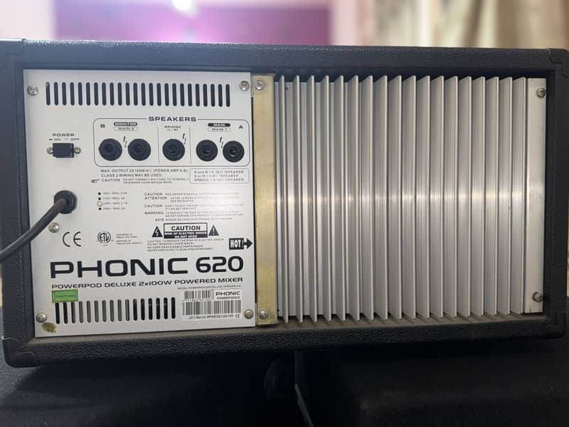 PHONIC 620 4